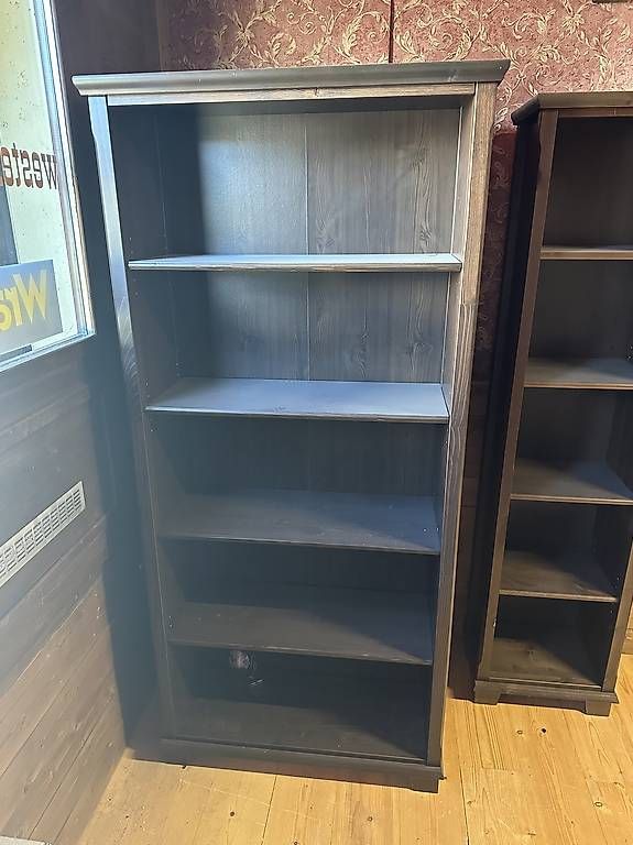 Scaffali: Regal / Büchergestell / Vitrine / Kommode – Usato da Rottenschwil venduto da car_p9y2 1