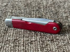 Altes Militärmesser WENGER Grilon 1962 defekt