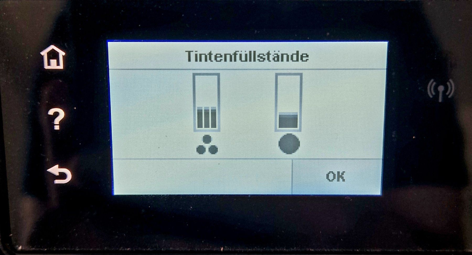 Hewlett Packard Stampanti: Drucker (HP ENVY 4520) mit Farbpatronen – Usato da Bern venduto da Lu.Ma 3