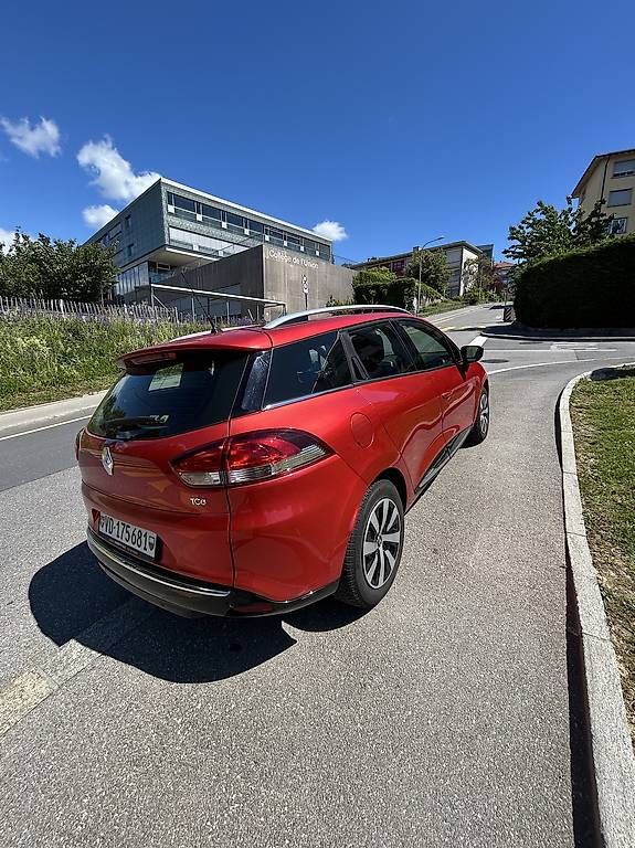 Renault Automobili: Clio 4 – Usato da Lausanne venduto da rodrigueza 2