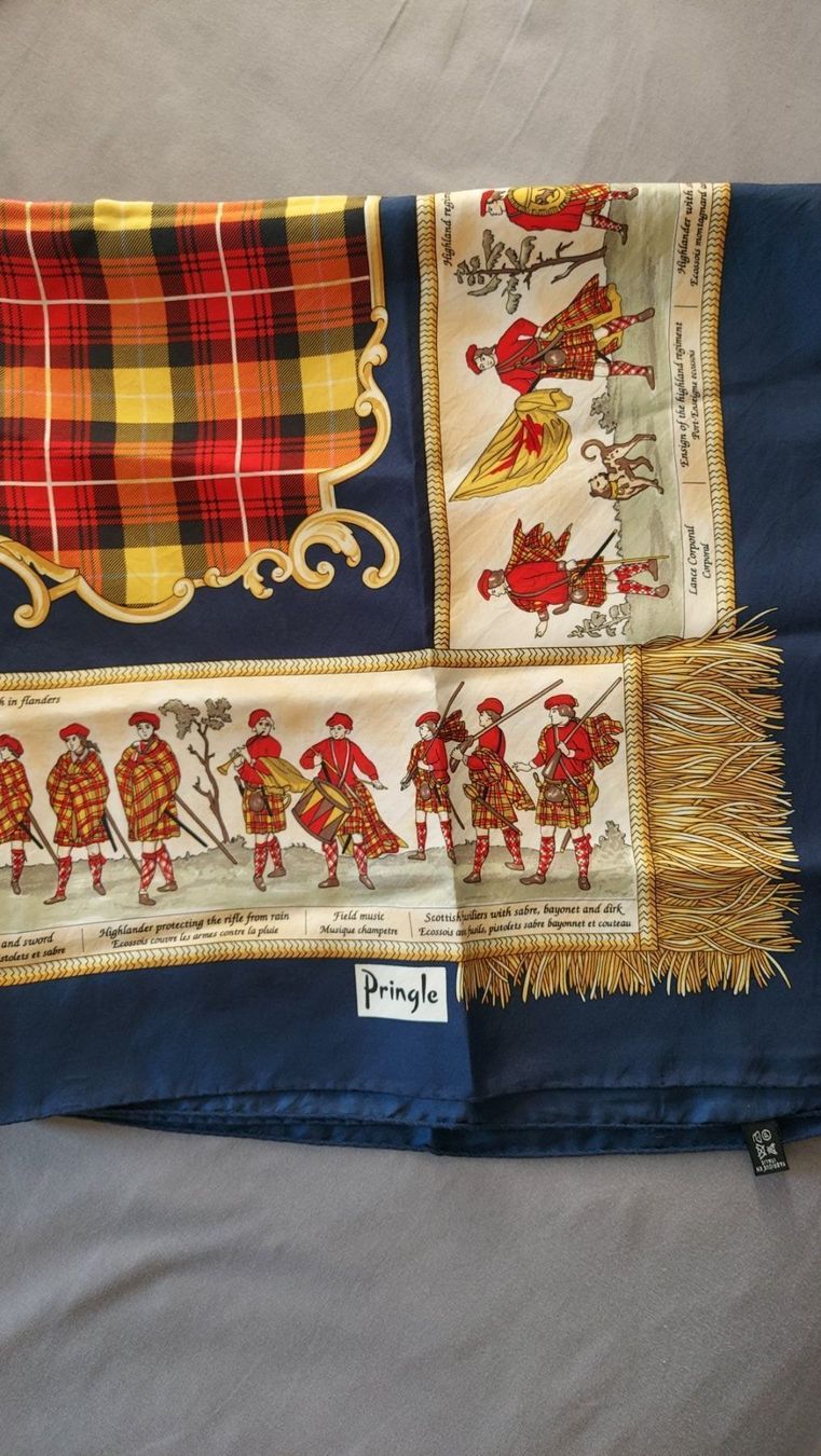 Foulard & Sciarpe: Pringle faulard – Usato da Winterthur venduto da ann_7lxx 1