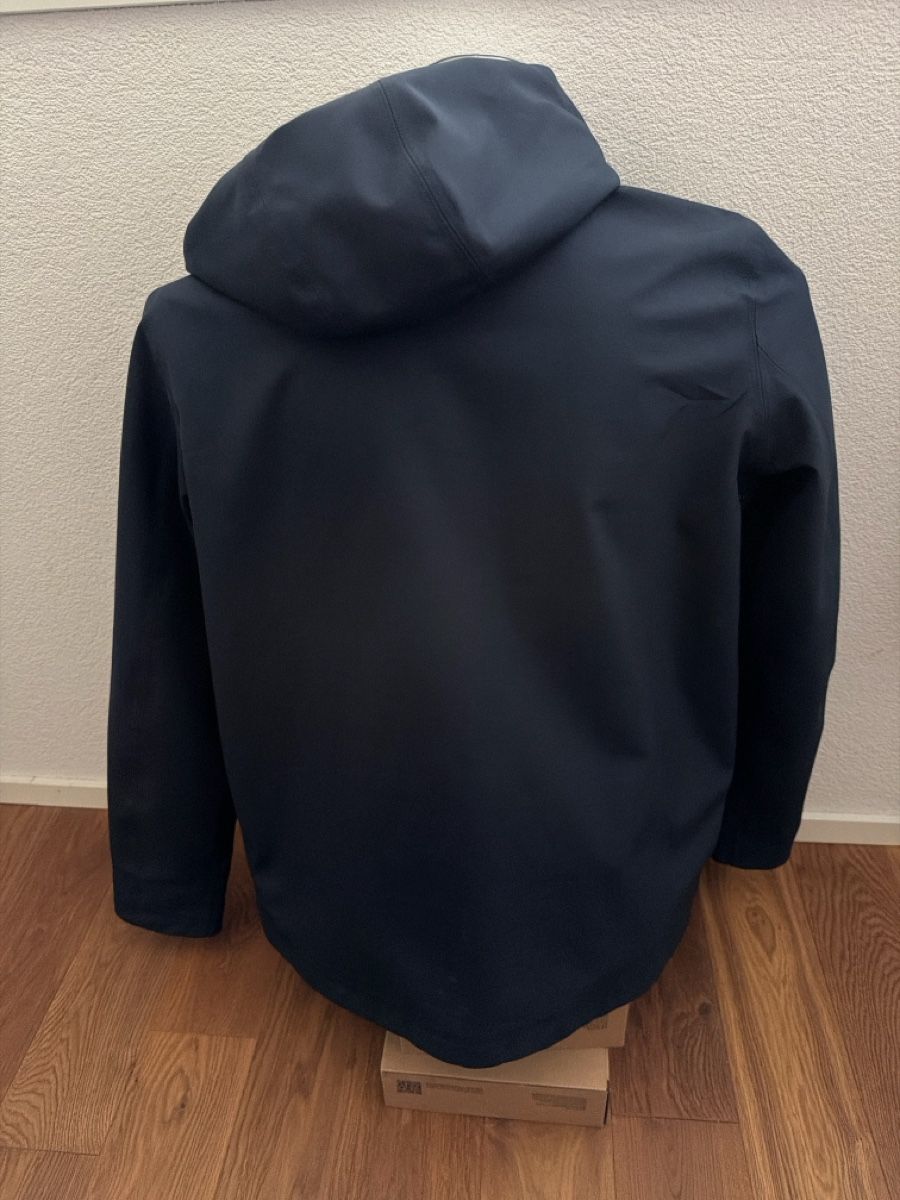 Jacken: Jacke Alcott Neuwertig  – Gebraucht aus Münchwilen TG von giu_75tp 1