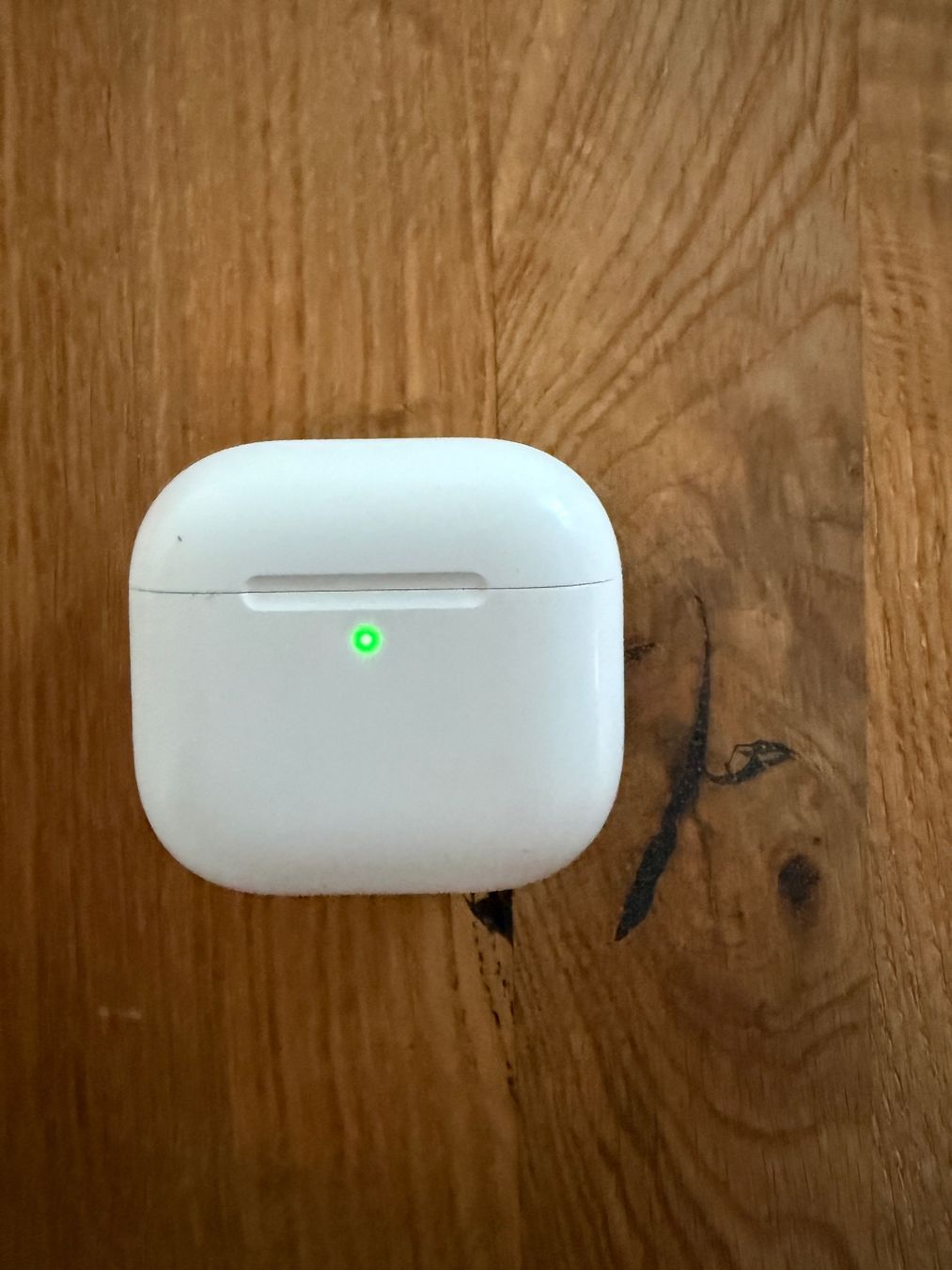 Apple Casques audio: APPLE AirPods 4 Charging Case – D'occasion à Lausanne par Nine1982 4