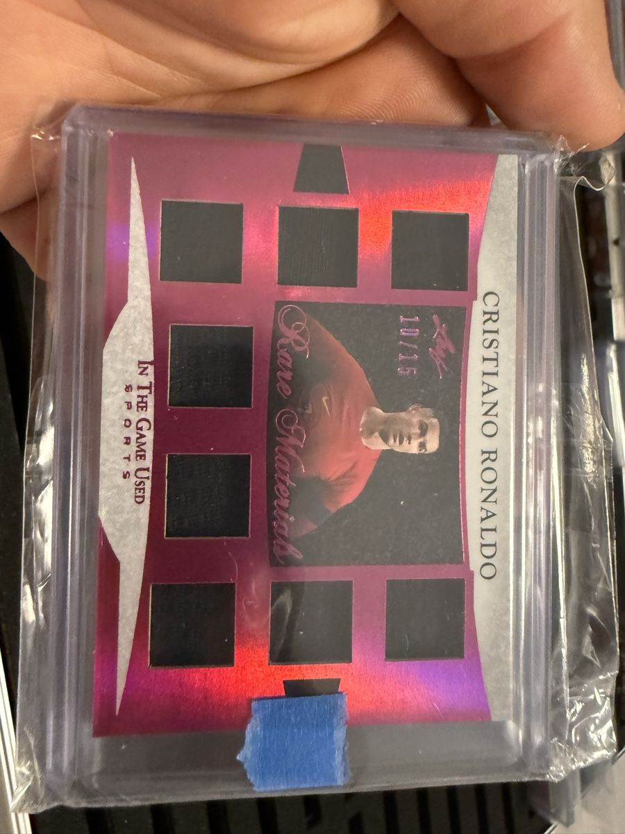 Cartes: Leaf Cristiano Ronaldo multi patch – Neuf avec emballage d'origine à Payerne par edu_yqz5