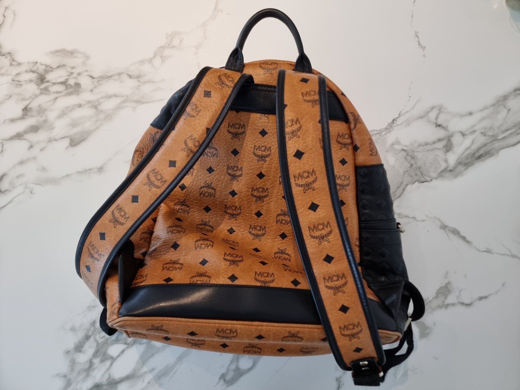Mcm Zaini: MCM «Lion» Special Edition Backpack (Medium) – Usato da Zürich venduto da TrueTrade 1