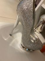 Silbrig glitzernde High Heel Plateau Pumps
