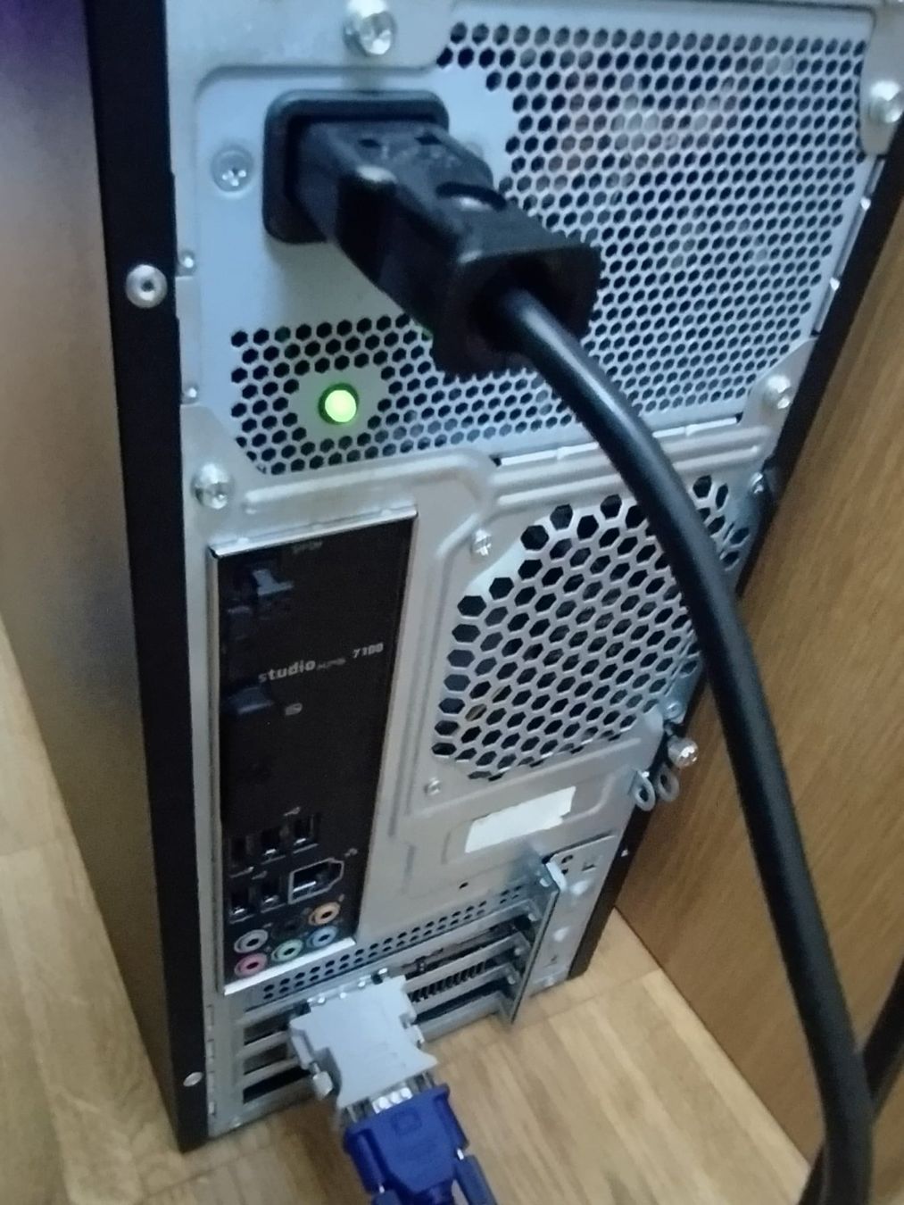Dell PC: Dell Studio XPS 7100 PC mit Windows 11 Pro – Usato da Weisslingen venduto da Dmusikus 4