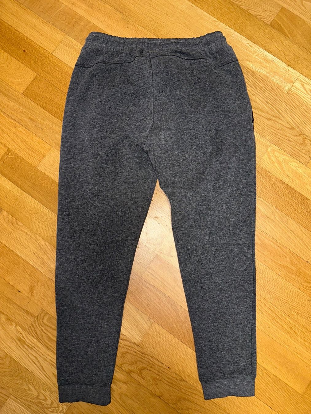 Nike Lotti di vestiti: Set Männer 2x Sporthosen Nike – Usato da Zug venduto da MC2CC 1