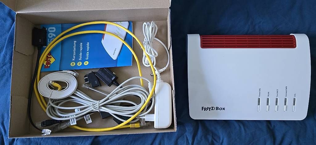 Modem & Router: Fritzbox 7590 – Usato da Uster venduto da Yamat78