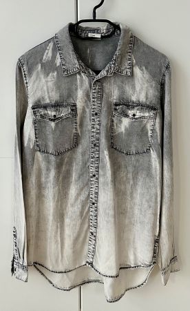 Schönes leichtes Jeans-Hemd, grau/weiss, von H&M, Grösse 40