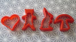 4 schöne Ausstech-Formen Hase, Bärli, Pilz, Herz ca.6cm