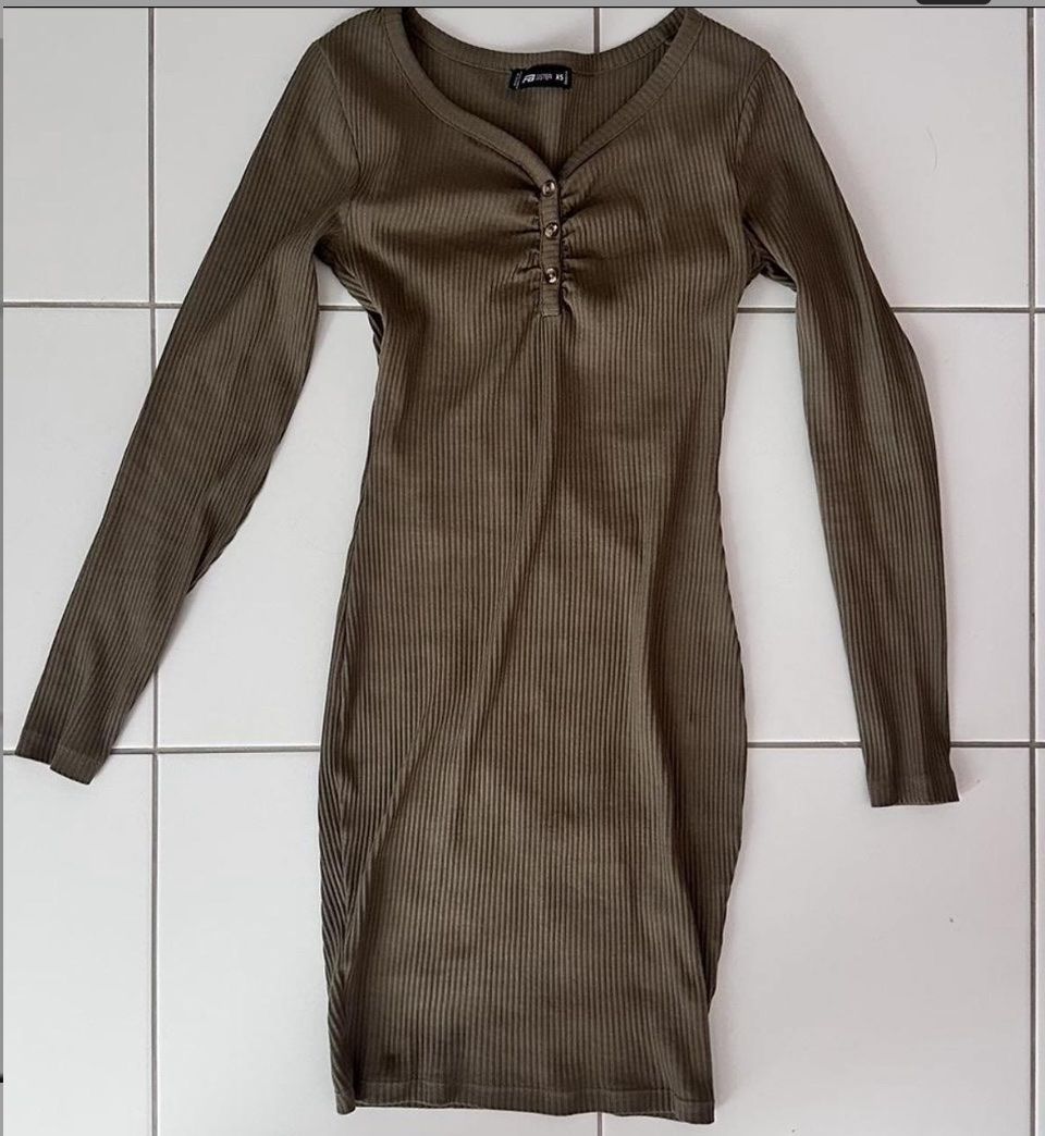 Vestiti: Olivgrünes Kleid 👗 – Nuovo (secondo la descrizione) da Winterthur venduto da nik_pr58 1