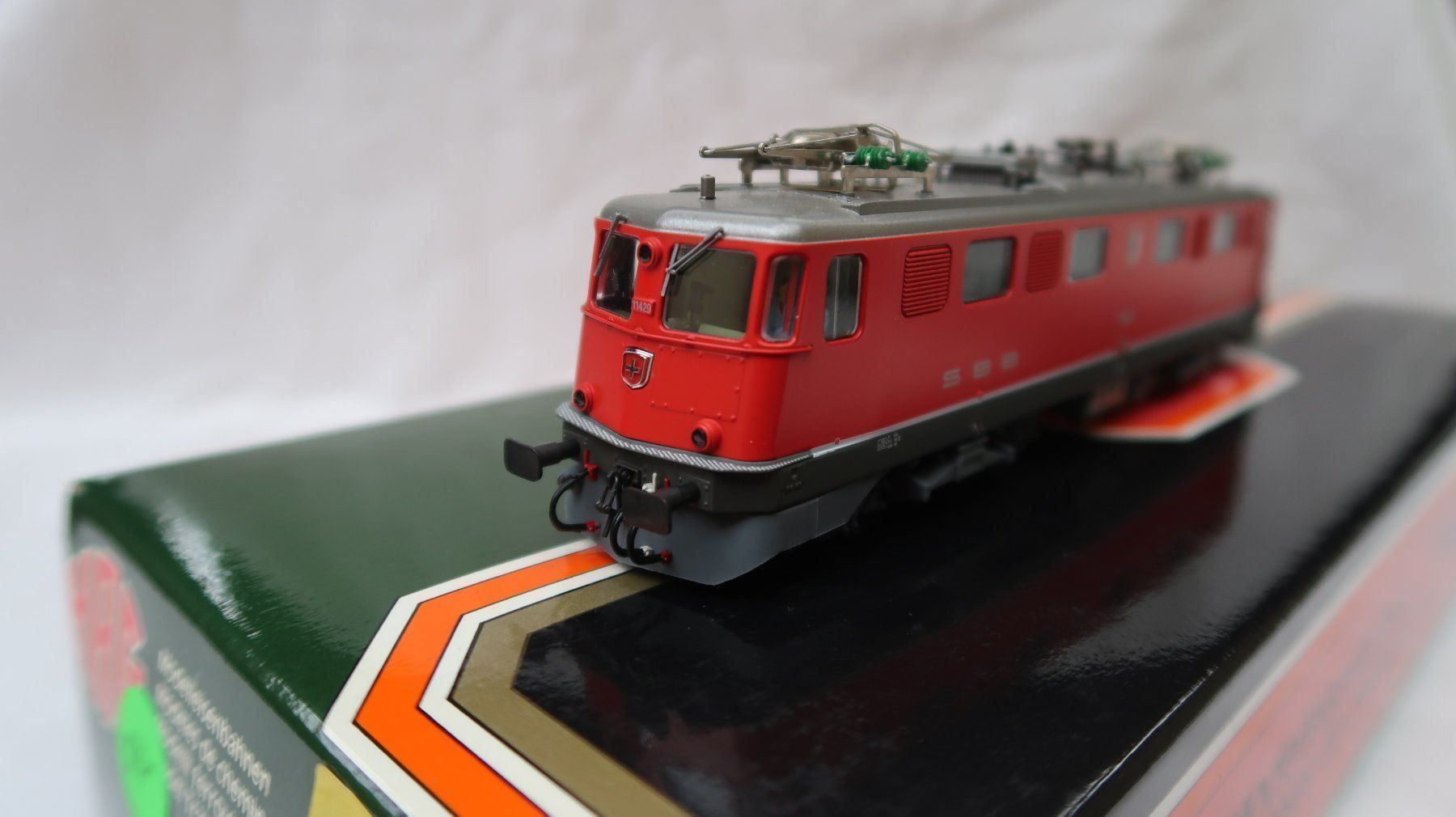 Hag Modellini di ferrovie: HAG Nr.124 Ae 6/6 Städtelok "Altdorf" – Nuovo (secondo la descrizione) da Muttenz venduto da Laeckerlihamschter 2