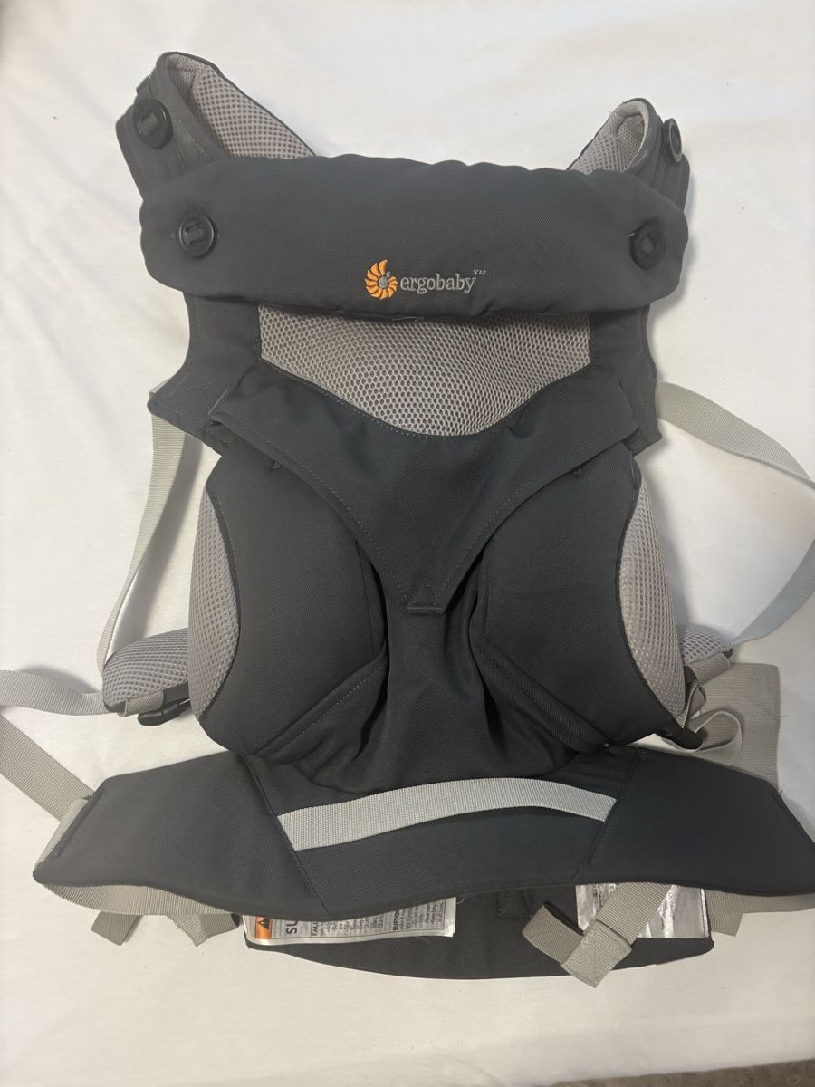 Ergo Baby Porte-bébés ventraux & dorsaux: Ergobaby Babytrage 360 – D'occasion à Frauenfeld par myl_msh9
