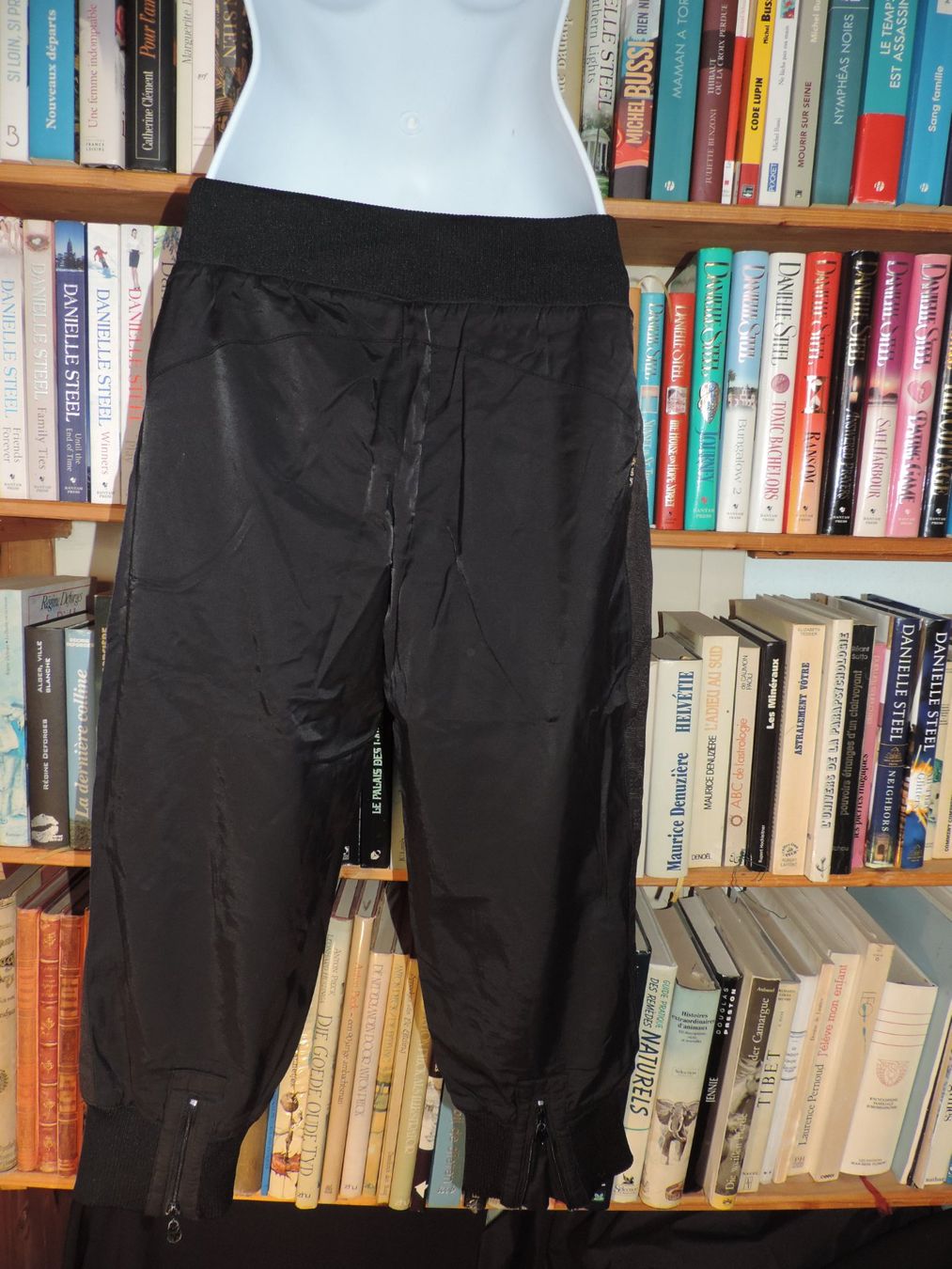 Hosen: corsaire noir – Gebraucht aus Genève von Axelle333 9