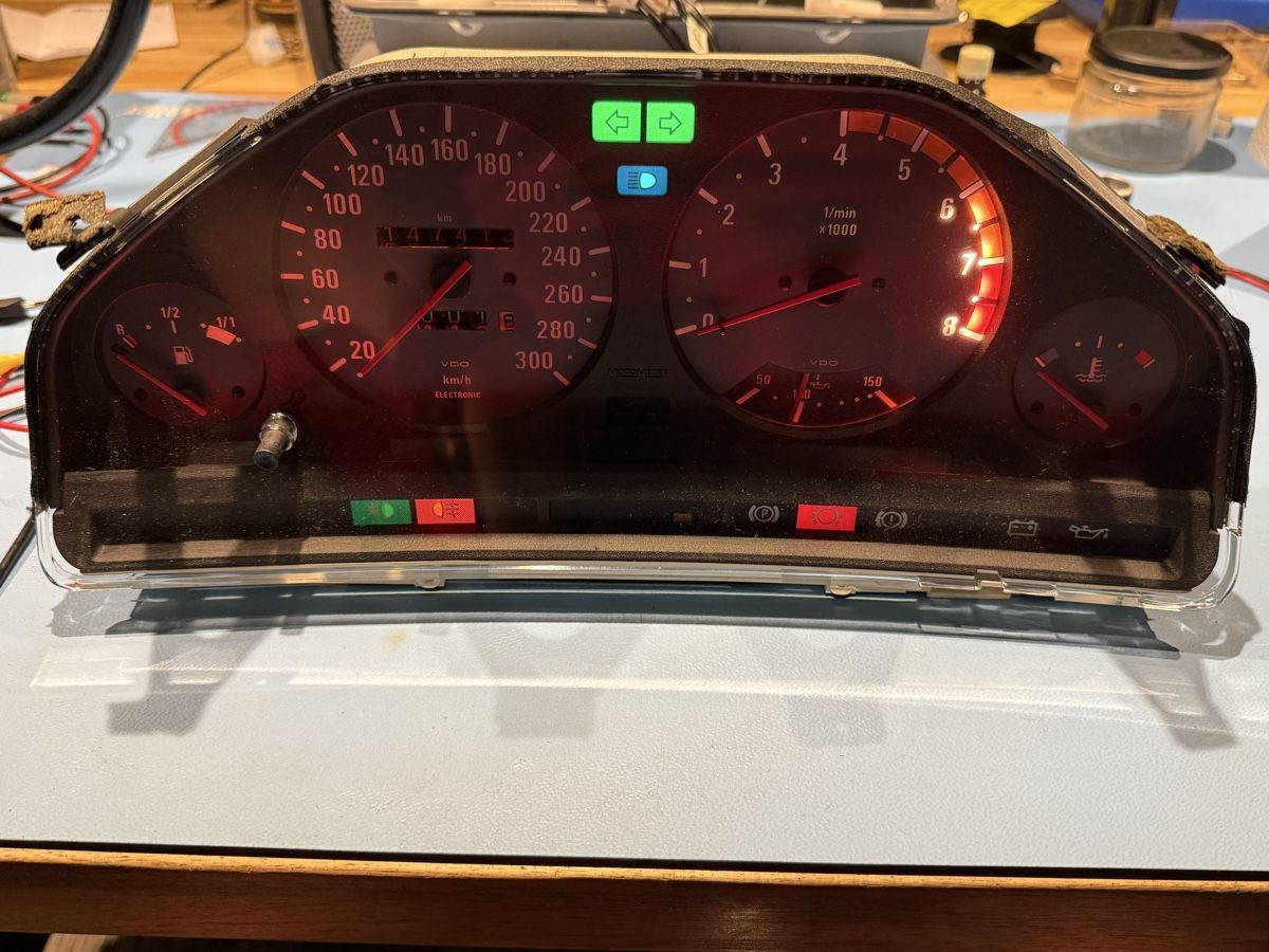 BMW Tutti pezzi di ricambio auto: Bmw E30 Tacho im E46 M3 Stil – Nuovo (secondo la descrizione) da Dierikon venduto da E28_Freak 2