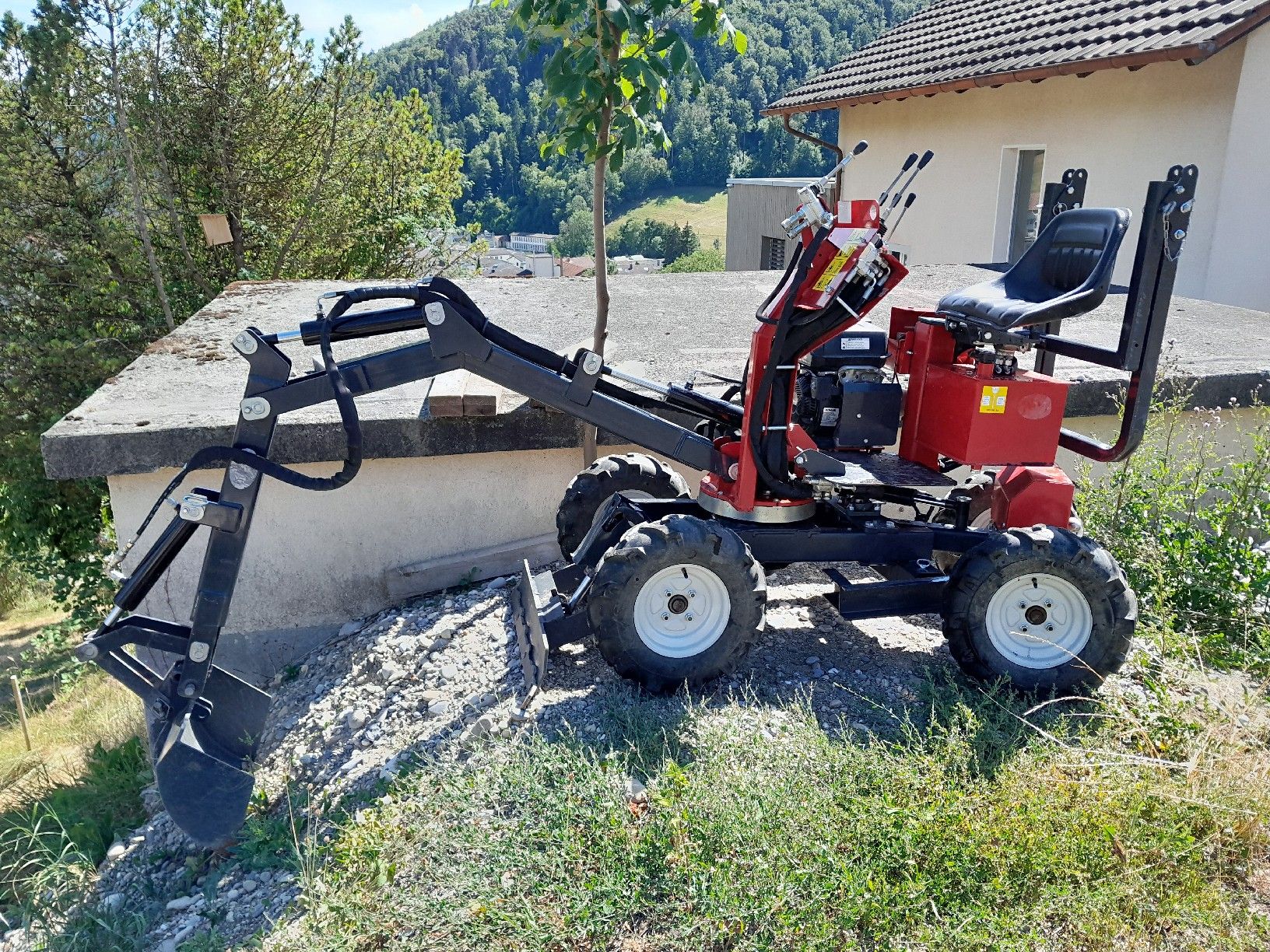 Bagger: Minibagger/Pneubagger Allrad – Gebraucht aus Mümliswil von rem_y66k 5