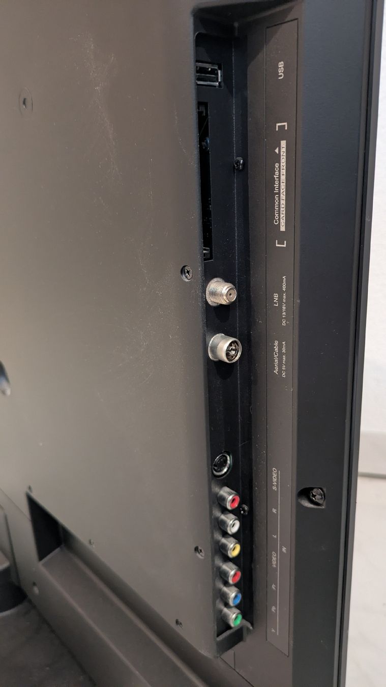 Technisat Televisori: TV Technisat 32"HD2 – Usato da Ipsach venduto da Konrad_M 3
