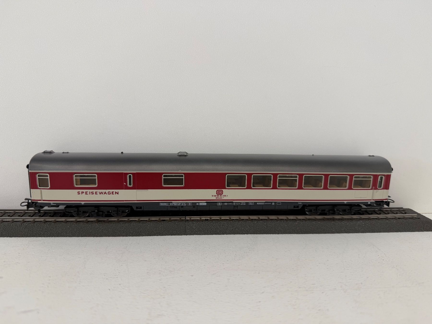 Märklin Modelleisenbahnen: Märklin DB Speisewagen – Gebraucht aus Büsserach von ModellbahnDepot 2