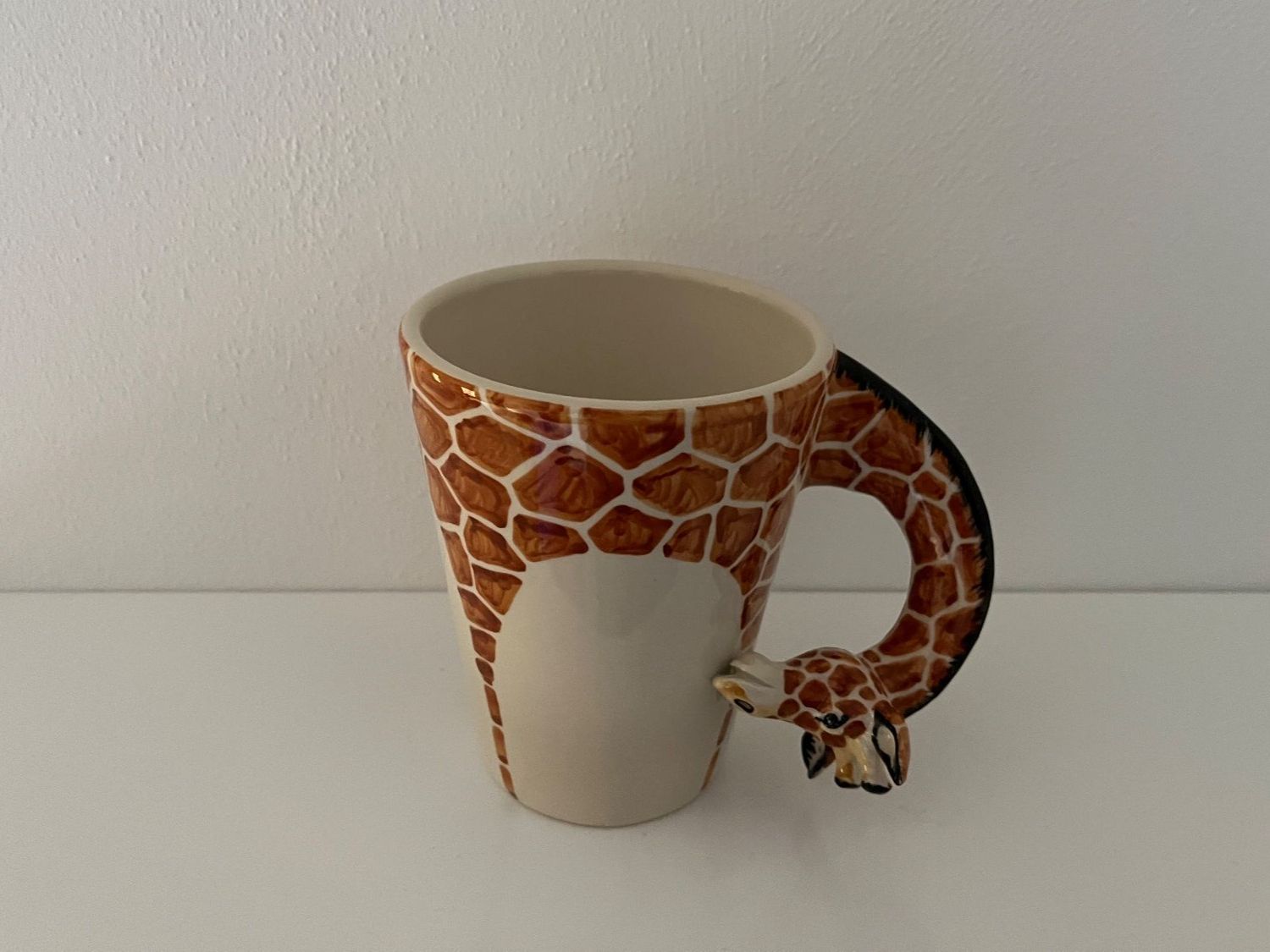 Tazze: Tasse mit Giraffenhenkel – Usato da Grosswangen venduto da Vita500 1