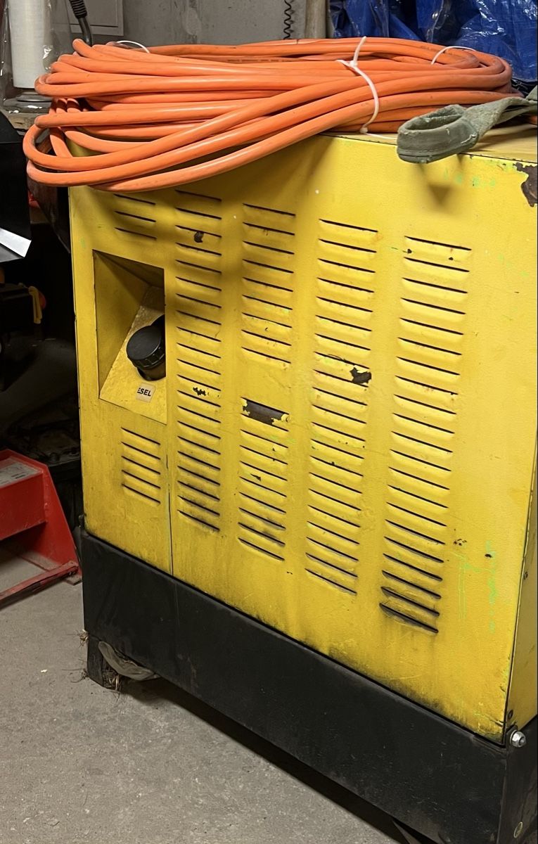 Yanmar Generatori di corrente: Stromaggregat/Stromerzeuger Yanmar  22 kw – Usato da Brig venduto da fat_5hp8 2