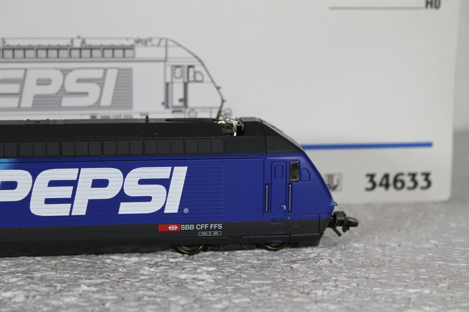 Märklin Modellini di ferrovie: Märklin 34633SBB Re 460 Pepsi – Usato da Triesen venduto da gleis8 2