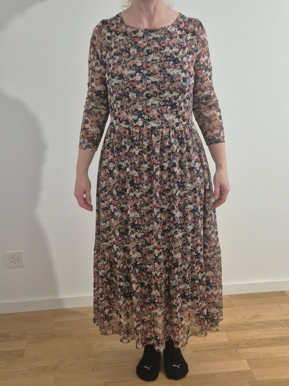 Tom Tailor Vestiti: neuwertiges Blümchen-Midikleid TOM TAILER Gr. 40 – Usato da Hauptwil venduto da maexchen71