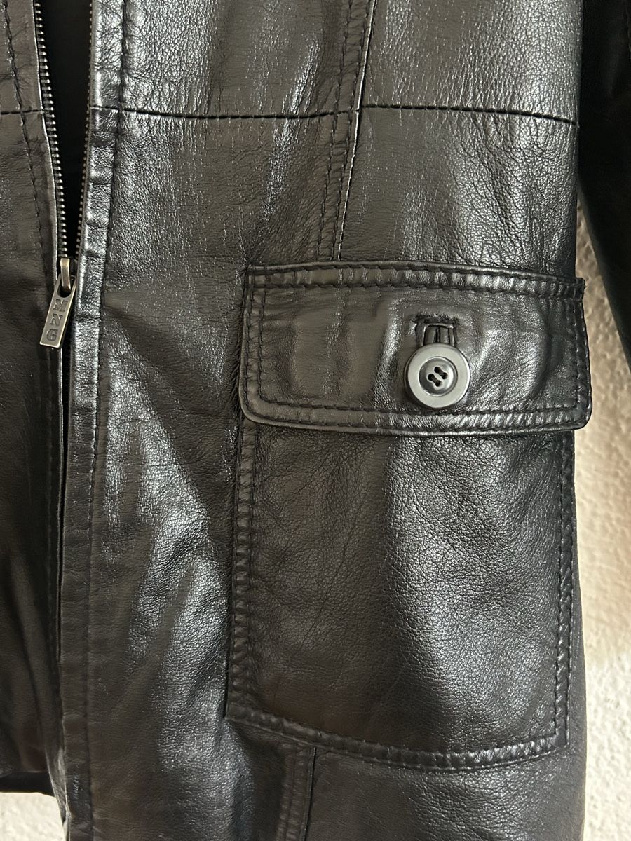 Mango Giacche: Mango MNG Echtleder Mantel schwarz mit Gürtel, Gr. L – Usato da Nebikon venduto da icon.vintage 4
