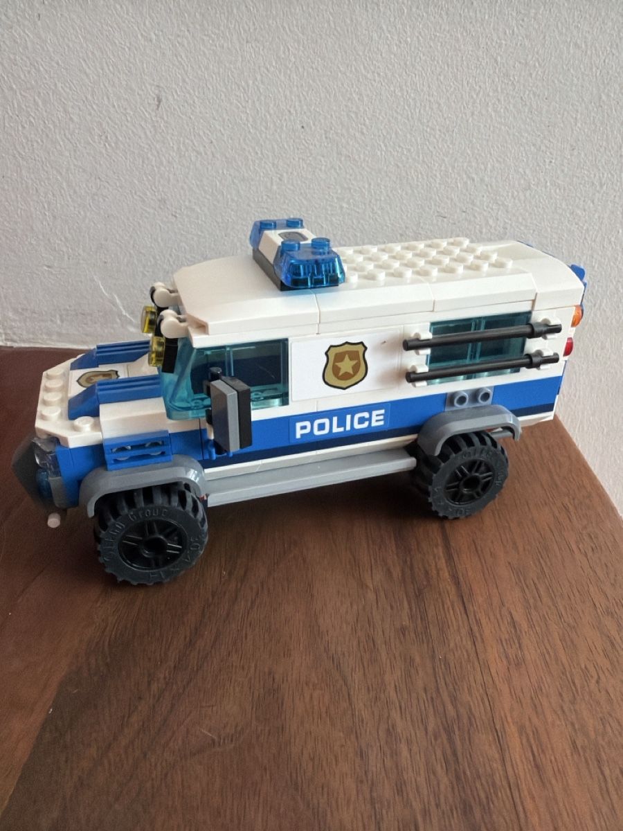 Lego Kit di costruzioni: Lego Polizeiwagen – Usato da Meilen venduto da 123kurz