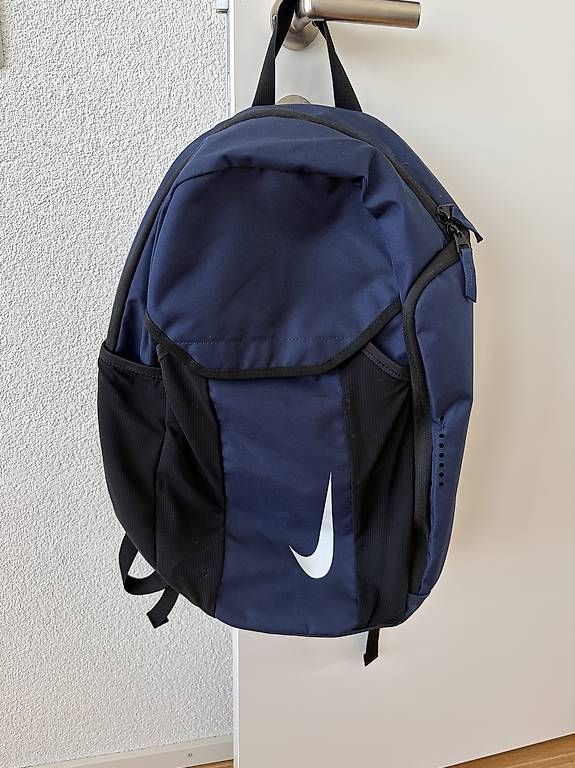 Nike Zaini: Nike Academy Team Rucksack  dunkelblau/schwarz – Usato da Glattpark(Opfikon) venduto da heto1