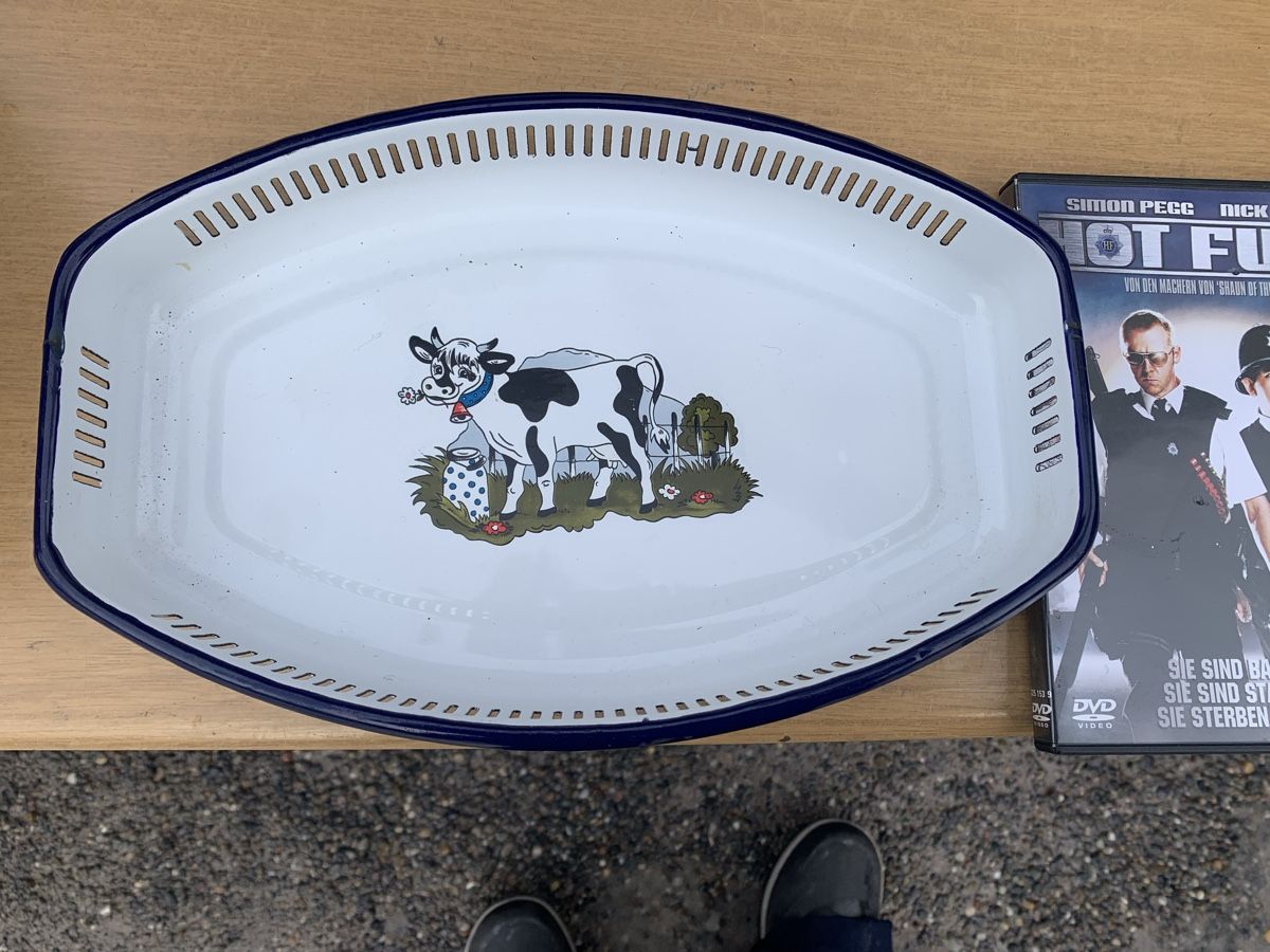 Schalen: Emaille Schale mit Kuhmuster🐄 – Gebraucht aus Egg b. Zürich von Flummi
