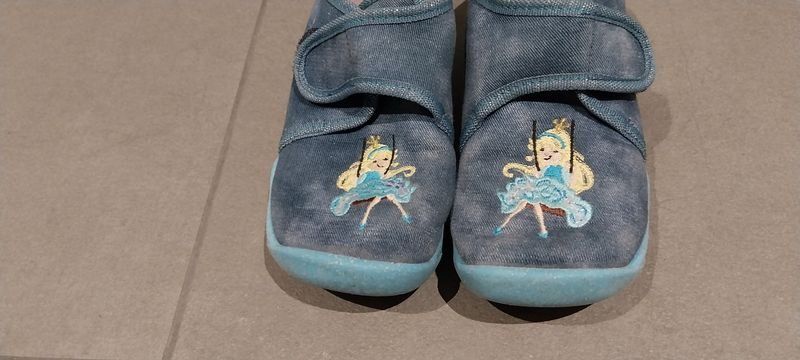 Superfit Scarpe per ragazze: Finken/Hausschuhe Gr. 29 – Usato da Oberhofen AG venduto da iitf2020 1