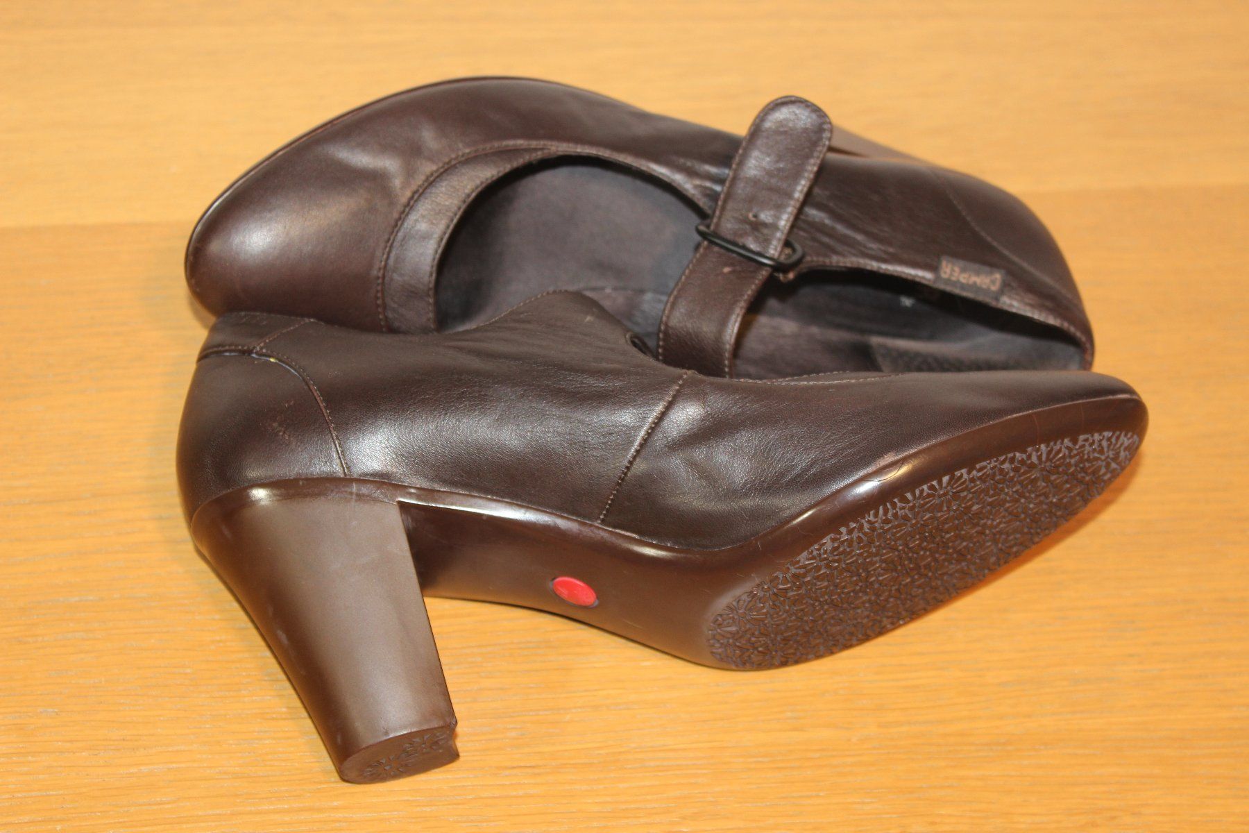 Scarpe da donna: Camper Damenschuhe, Gr. 41 – Usato da Basel venduto da Mila_Graf 2