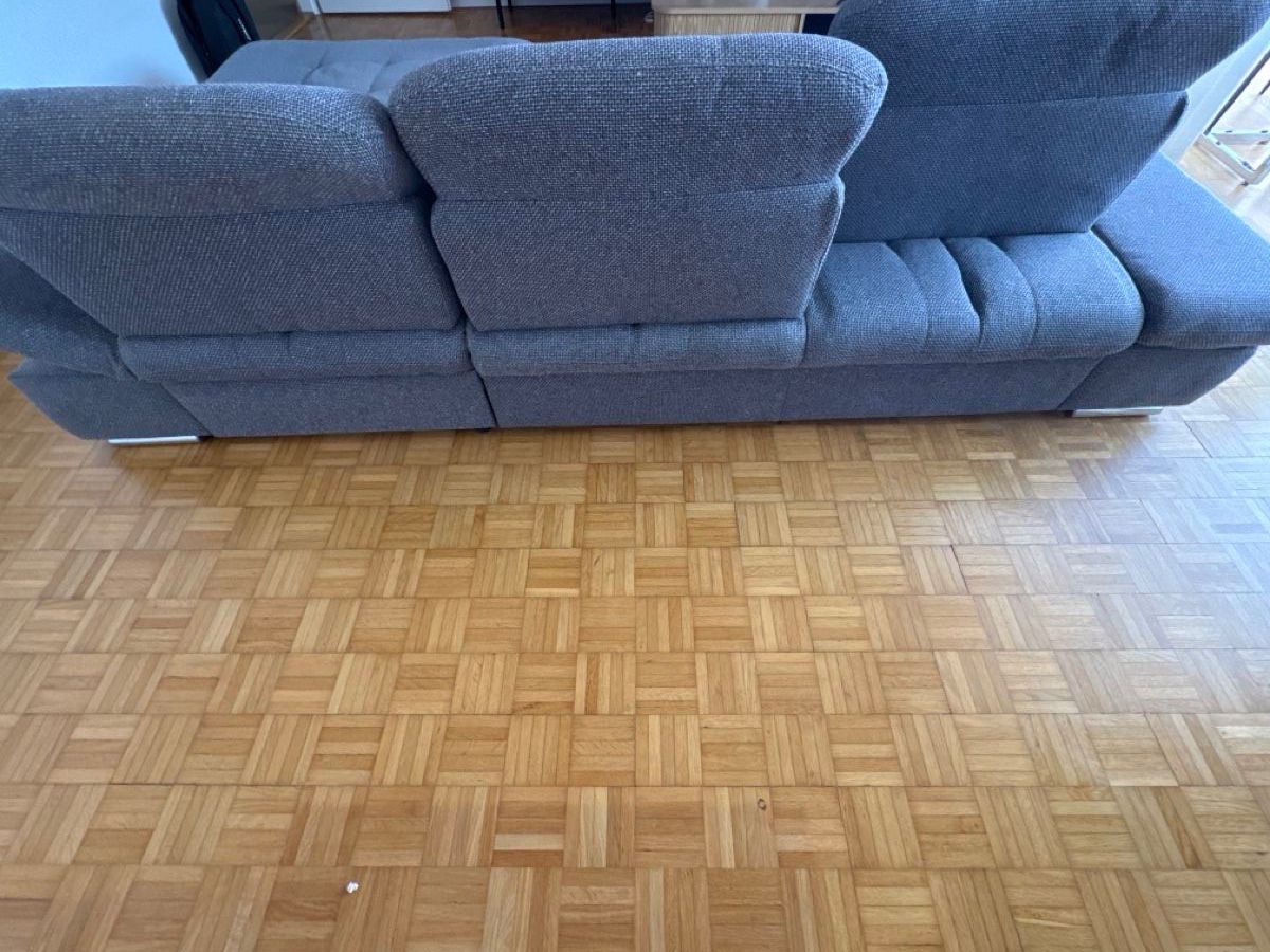 Divani: Canapé d'angle gris extensible, avec coffre de rangement et – Usato da Neuchâtel venduto da ami_fl7g 4