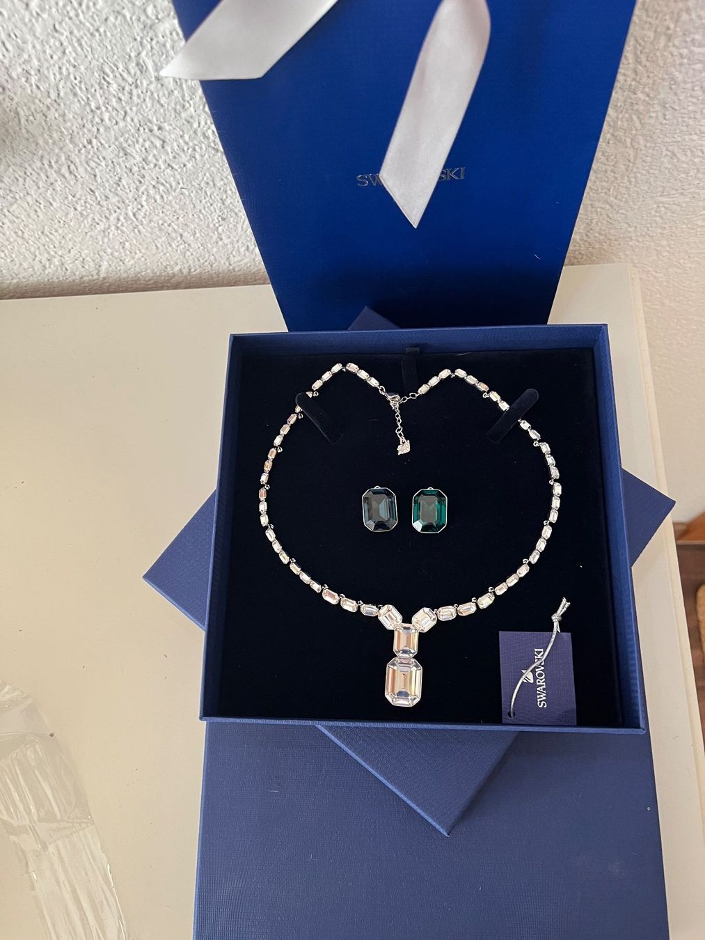 Swarovski Catenine: Swarovski Statement Kette limitiert, & original verpackt – Nuovo e nell'imballaggio originale da Kirchleerau venduto da Piroska05 1