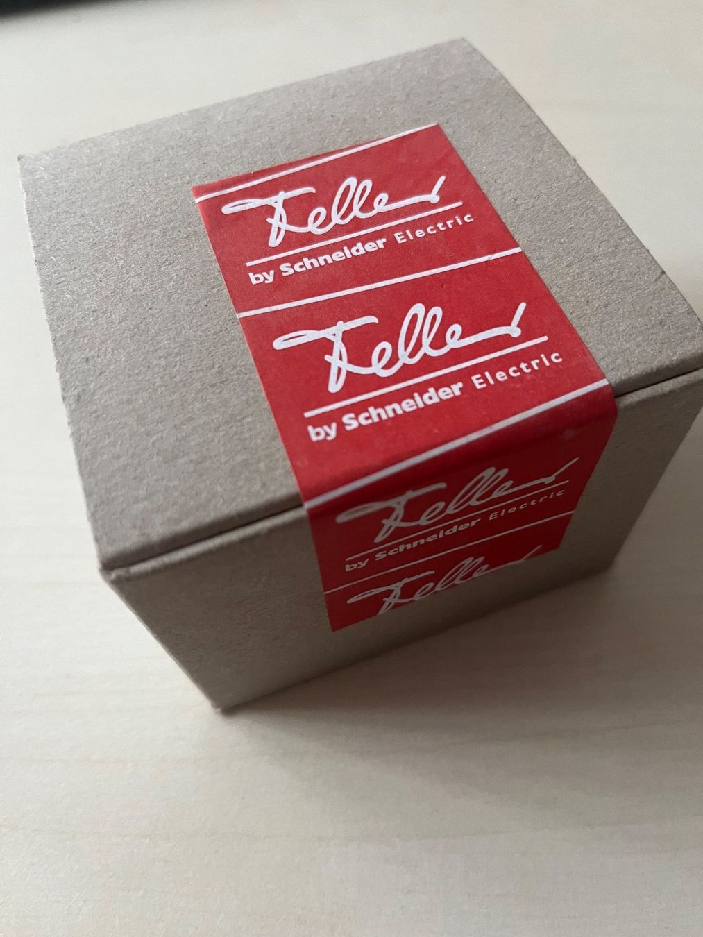 Feller Interruttori: Edizio Due LED Dimmer 4-200W/VA - UP - Neu! kompl. – Nuovo e nell'imballaggio originale da Unterterzen venduto da Siola4 1