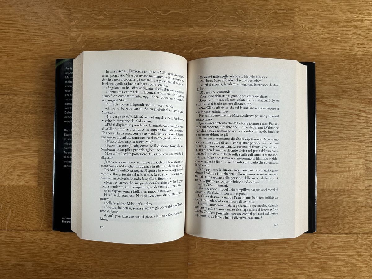 Libri: TWILIGHT SAGA COMPLETA - PRIMA EDIZIONE – Usato da Cadempino venduto da _cm 4