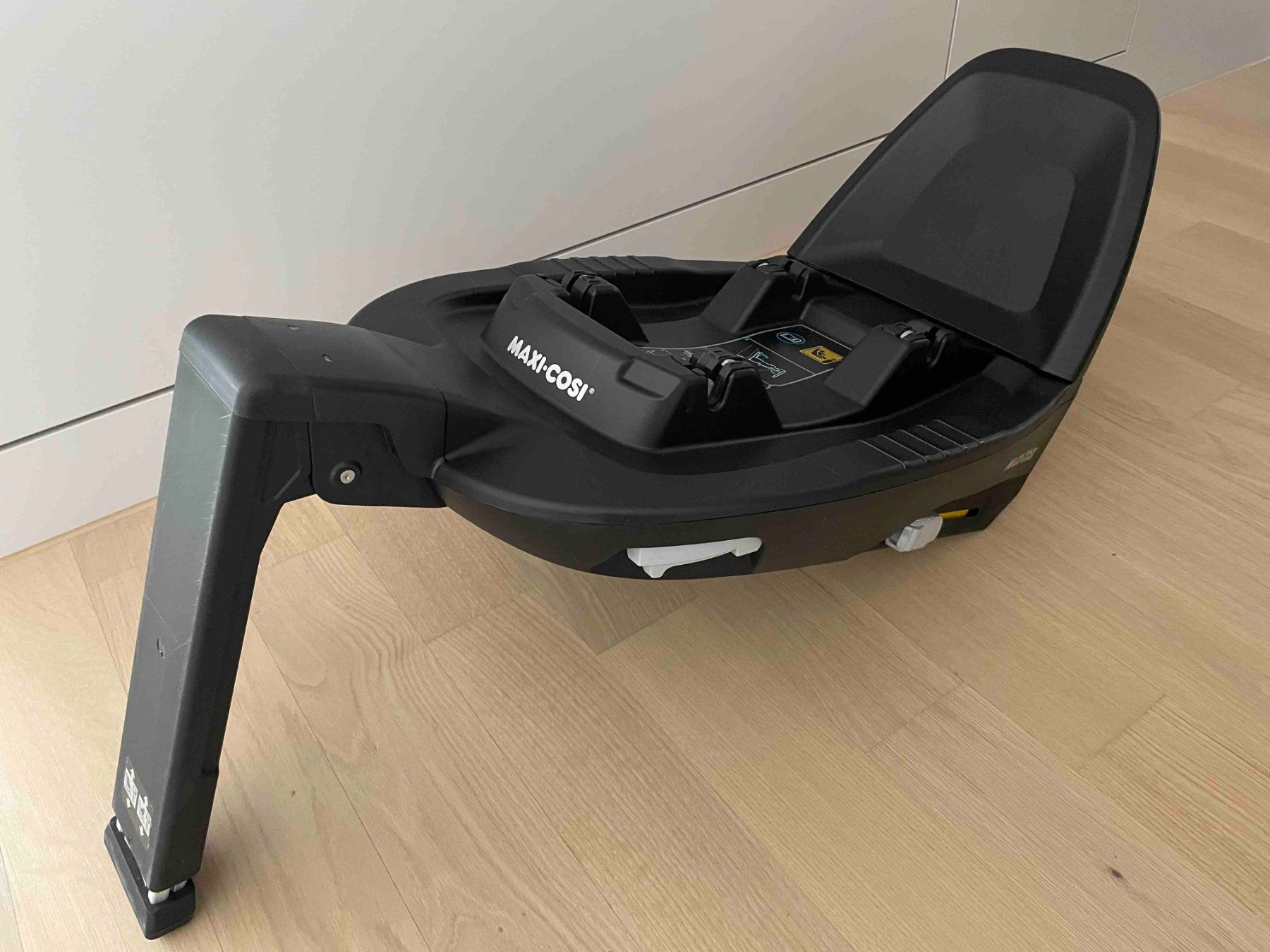 Maxi-Cosi Seggiolini per auto: Maxi Cosi Rock i-Size Autositz mit Isofixbasis – Usato da Zürich venduto da joa_xg9v 3