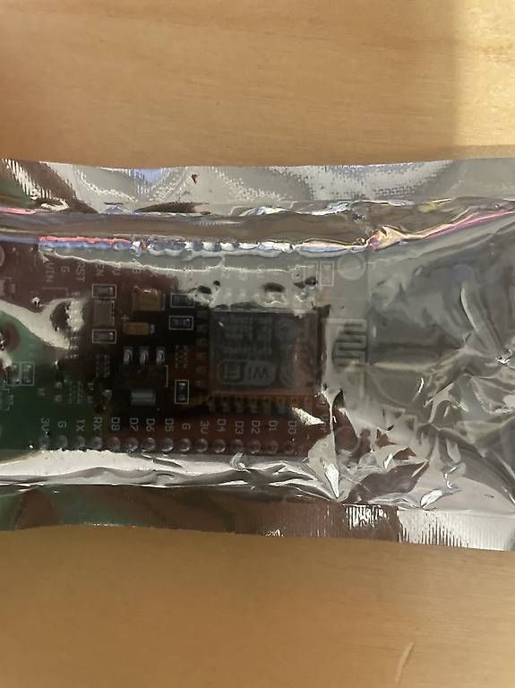 Componenti elettronici: NodeMCU-Entwicklungsboard mit ESP8266-Chip – Nuovo e nell'imballaggio originale da Meilen venduto da lor_6xym