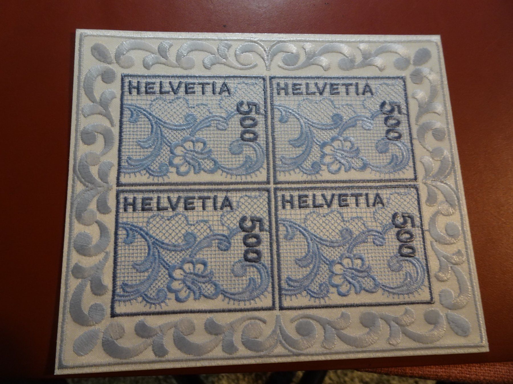 Tous les timbres: 2000, STICKEREI BLOCK, POSTFRISCH – Neuf (Voir description) à Eschenbach SG par eDaisy