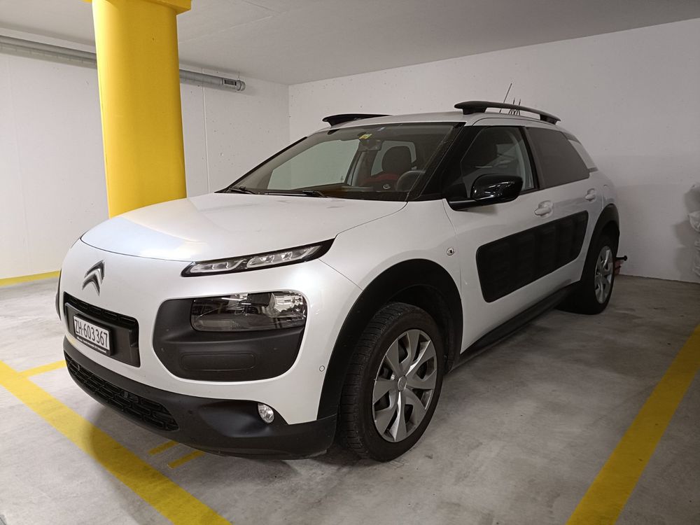 TOP Citroen C4 Cactus 1.2, Automatik Getriebe, Jahrgang 2015