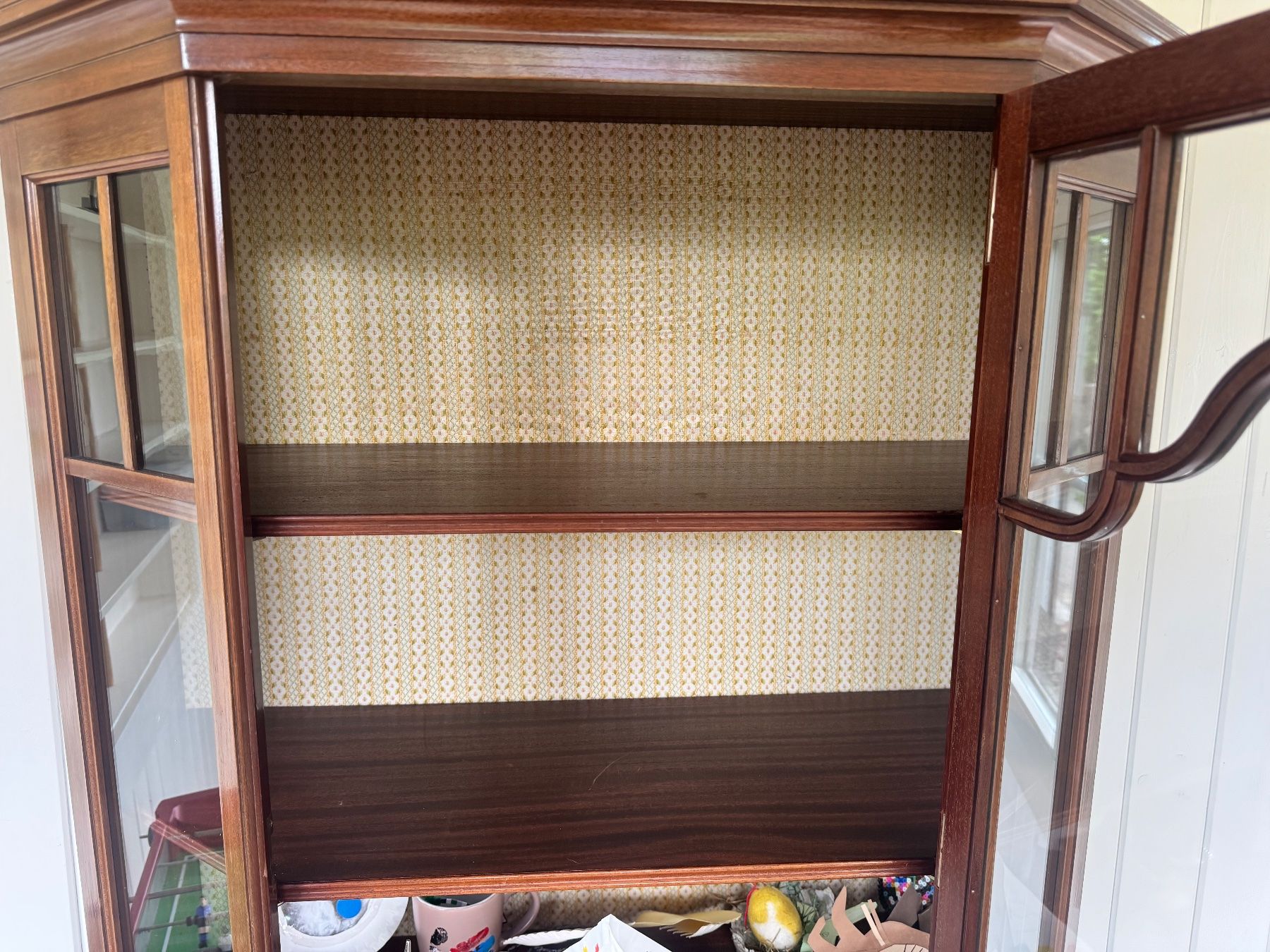 Vitrinen: Vintage Vitrine – Gebraucht aus Frutigen von LagzdinsM 2