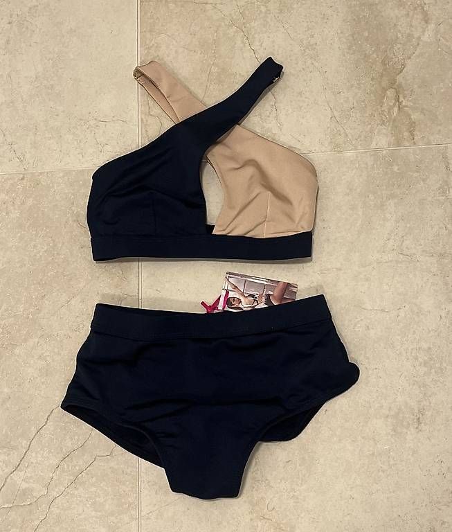 Top: Bandurska Shorts Top Set Granada Pole Dance – Usato da Lostorf venduto da Inga_r 2