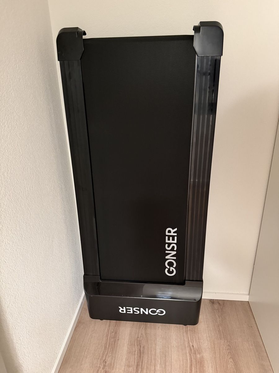 Gonser Hometrainer: Gonser Walking Pad Treadmill Black Used – Gebraucht aus Therwil von as_good_as_new