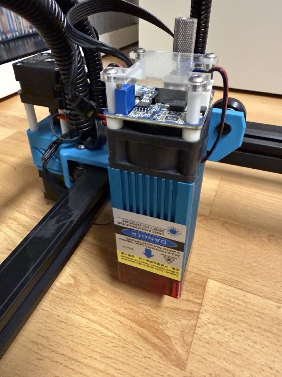 Tutte le macchine: Laser Gravierer TOTEM 2 – Usato da Winterthur venduto da Redbasecap
