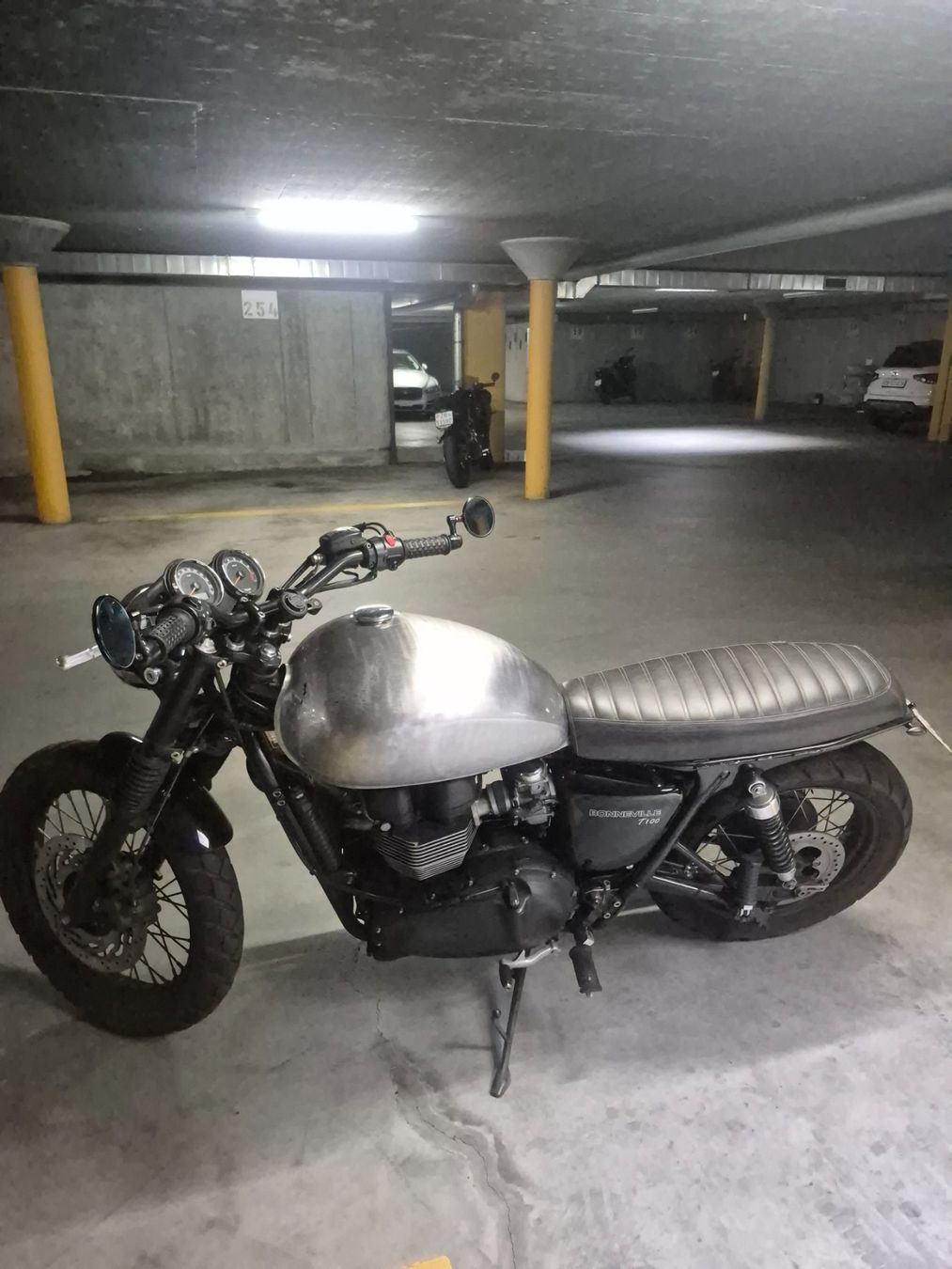 Triumph Sonstige: Triumph Bonneville T100 – Gebraucht aus Glattpark(Opfikon) von Marco007007 2
