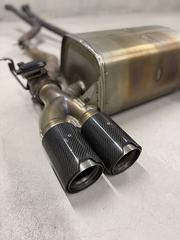 Échappements: M Performance Auspuff M3 M4 – D'occasion à Menzingen par fizzibubbele69 2