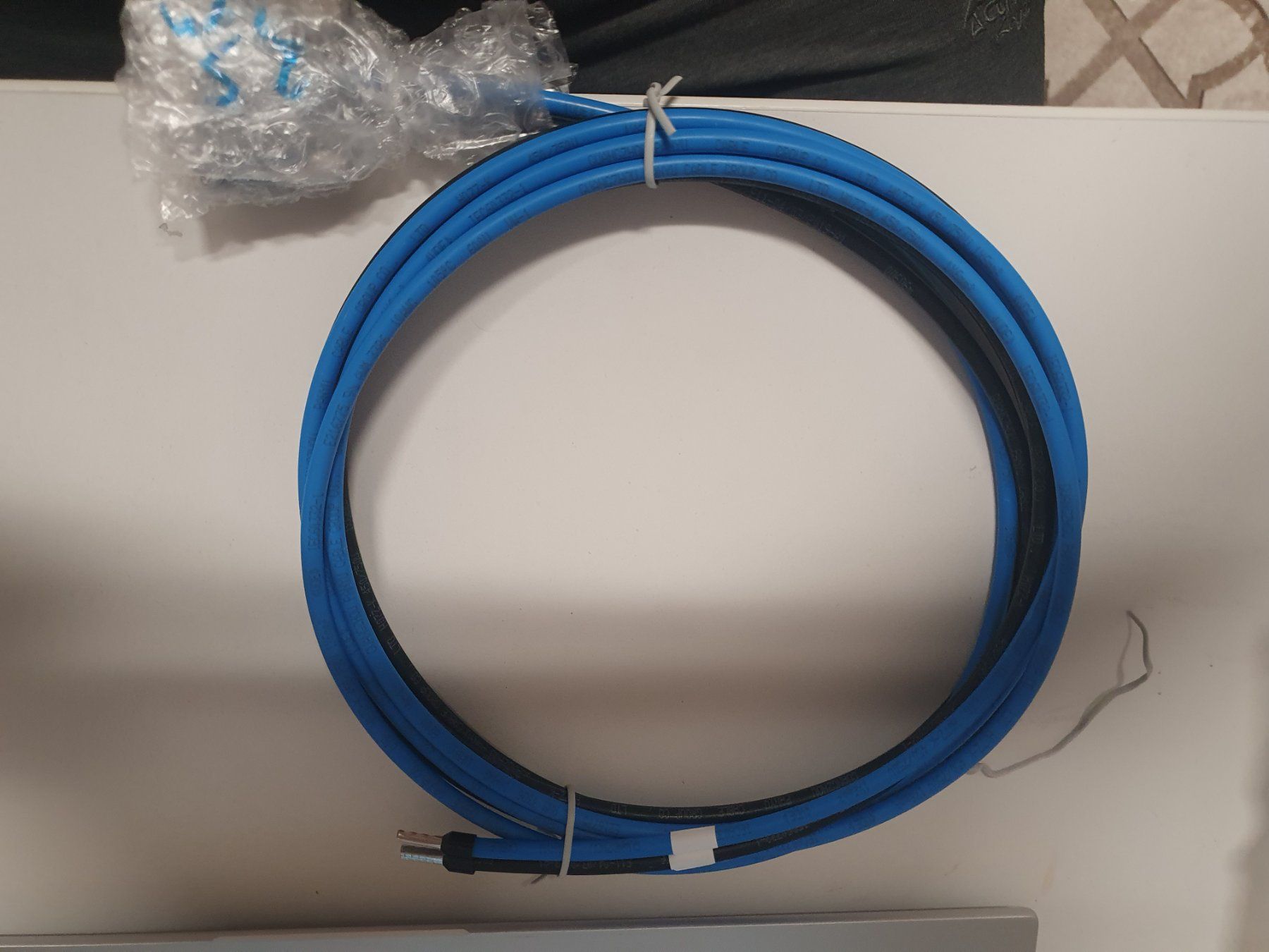 Huawei Kabel: Stromkabel HUAWEI OLT 04047480 1904047480 6mm2 250cm – Neu und originalverpackt aus Zürich von eymen20 1