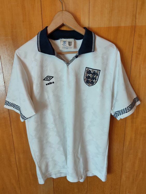 Maillot De Foot Vintage Umbro - Angleterre Extérieur (rouge) - Taille S Homme - Très Bon état