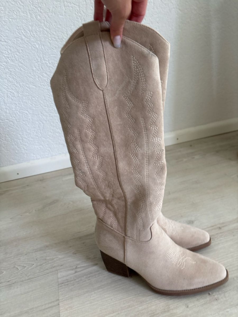 Scarpe da donna: Cowboy Stiefel 38 – Nuovo (secondo la descrizione) da therwil venduto da ayumi991